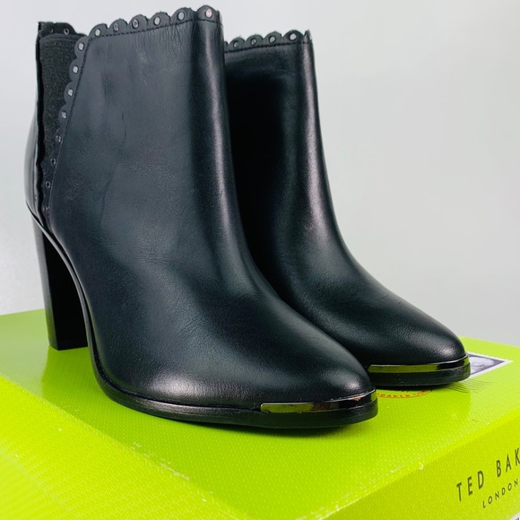 Ted Baker Nurelyl Scallop Stud Heeled 